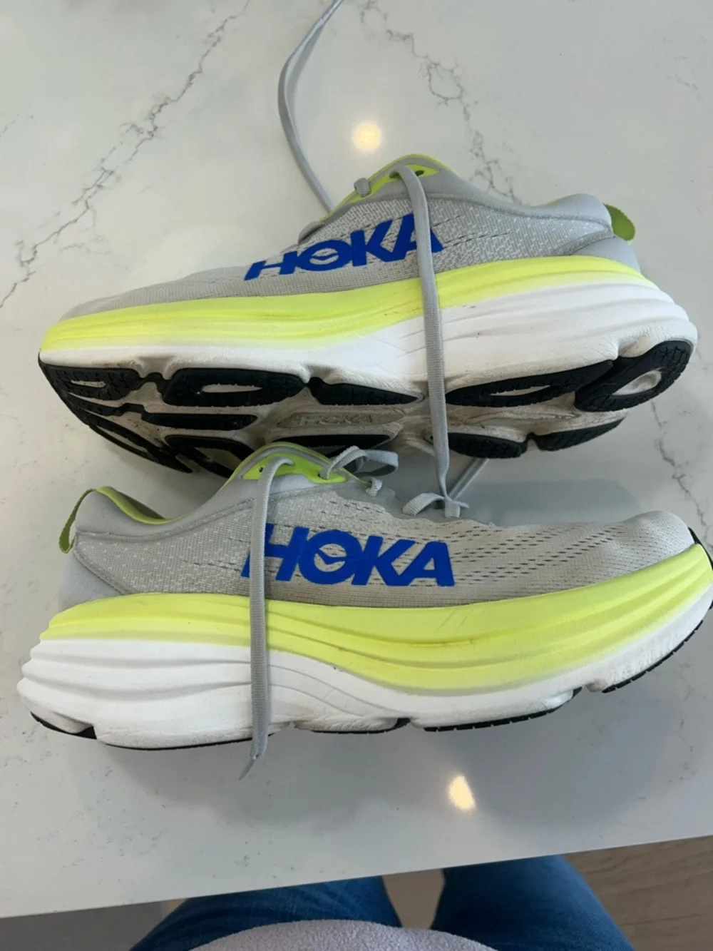Men’s Hoka Bondi 8 Gray with Neon Yellow & Blue Accents size 9D - Picture 4 of 4